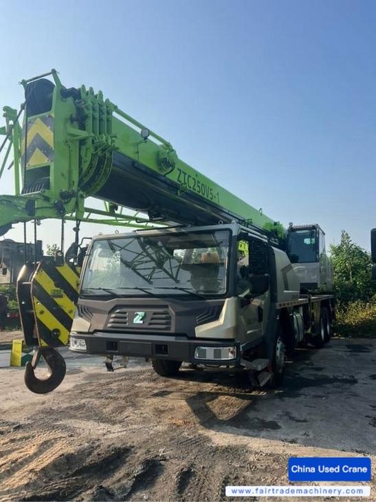 Buy Zoomlion ZTC251VE562 Used Crane Buy Zoomlion ZTC251VE562 Used Crane